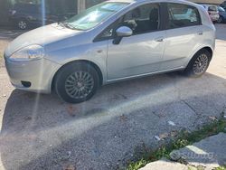 Grigio Usata 2006 Fiat Grande Punto Dynamic Due volumi | 2499 € (Buon prezzo)