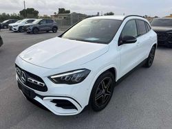 Bianco Usata 2024 Mercedes GLA200 AMG Line Premium SUV | 43.990 € (Buon prezzo)