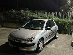 Grigio Usata 2006 Peugeot 206 Tre volumi | 2500 €