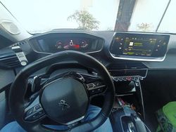 Usata 2020 Peugeot 2008 Allure SUV | 18.500 € (Cara)