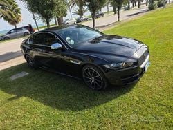 Nero Usata 2019 Jaguar XE Tre volumi | 16.500 € (Buon prezzo)