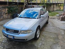 Grigio Usata 1999 Audi A4 Tre volumi | 550 €
