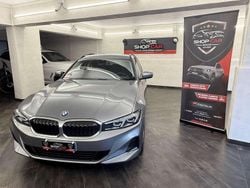 Grigio Usata 2023 BMW 318 Station wagon | 23.999 € (Cara)
