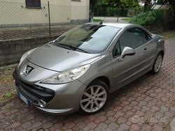 Grigio Usata 2009 Peugeot 207 CC Roland Garros Cabrio | 2800 € (Ottimo prezzo)