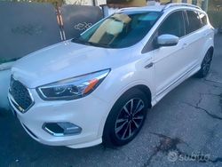 Bianco Usata 2018 Ford Kuga Vignale SUV | 12.000 € (Buon prezzo)