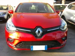 Rosso Usata 2015 Renault Clio IV Tre volumi | 6800 € (Buon prezzo)