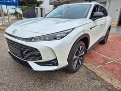 Blu Nuova 2025 MG HS Luxury SUV | 29.400 € (Buon prezzo)