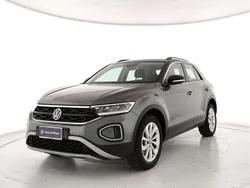 Grigio Usata 2022 VW T-Roc Life SUV | 18.900 € (Buon prezzo)