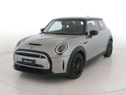 Melting silver iii Usata 2023 Mini Cooper SE Classic Due volumi | 22.500 € (Buon prezzo)