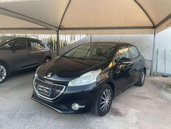 Nero Usata 2012 Peugeot 208 Allure Due volumi | 5500 € (Buon prezzo)