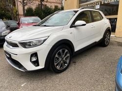 Bianco Usata 2020 Kia Stonic Style SUV | 12.800 € (Buon prezzo)