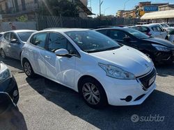 Bianco Usata 2014 Peugeot 207 Tre volumi | 7500 €