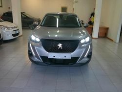 Grigio Usata 2021 Peugeot 2008 Active SUV | 15.900 € (Buon prezzo)