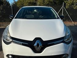 Bianco Usata 2014 Renault Clio IV Tre volumi | 5500 € (Buon prezzo)