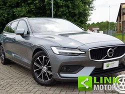 Grigio Usata 2020 Volvo V60 Business Edition Station wagon | 23.900 € (Buon prezzo)
