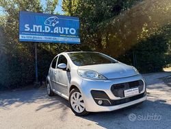 Argento(met.) Usata 2014 Peugeot 107 Active Due volumi | 5900 € (Buon prezzo)