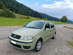 Usata 2005 Fiat Punto Due volumi | 3500 € (Molto cara)