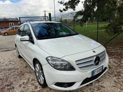 Bianco Usata 2014 Mercedes B200 Executive Monovolume | 6500 € (Super prezzo)