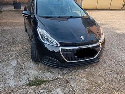 Usata 2019 Peugeot 208 Due volumi | 9800 € (Buon prezzo)