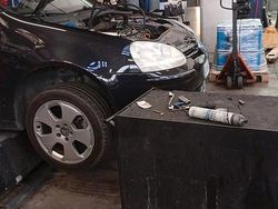 Usata 2005 VW Golf V Tre volumi | 3900 €