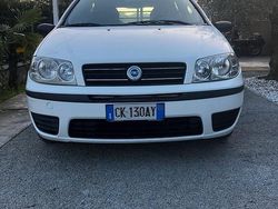 Bianco Usata 2003 Fiat Punto Due volumi | 1900 € (Cara)