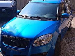 Blu/azzurro Usata 2009 Skoda Roomster Sport Monovolume | 6000 € (Cara)