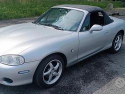 Grigio Usata 2002 Mazda MX5 Cabrio | 9400 € (Molto cara)