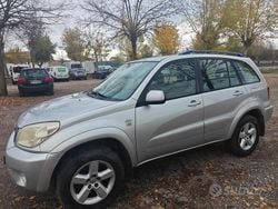 Grigio Usata 2005 Toyota RAV4 Station wagon | 3200 € (Super prezzo)