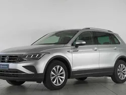 Argento Usata 2023 VW Tiguan Life SUV | 32.800 € (Buon prezzo)