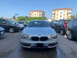 Argento Usata 2011 BMW 118 Sport Line Due volumi | 7990 € (Buon prezzo)