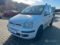 Bianco Usata 2009 Fiat Panda Dynamic Tre volumi | 2800 € (Buon prezzo)