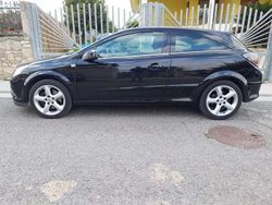 Nero Usata 2007 Opel Astra GTC Cosmo Tre volumi | 3000 €