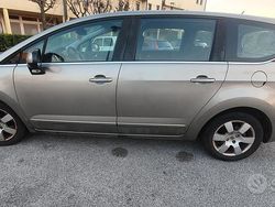 Usata 2010 Peugeot 5008 Monovolume | 3200 €