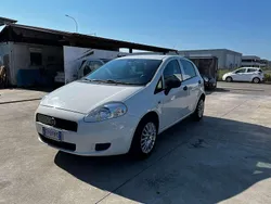 Bianco Usata 2013 Fiat Grande Punto S Due volumi | 4490 € (Buon prezzo)