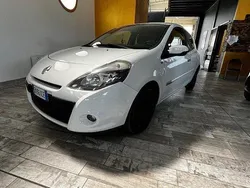 Bianco Usata 2012 Renault Clio IV Dynamique Due volumi | 3500 € (Buon prezzo)
