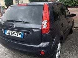 Usata 2008 Ford Fiesta Due volumi | 3000 € (Buon prezzo)