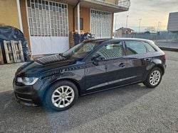 Nero Usata 2014 Audi A3 Ambiente Tre volumi | 9950 € (Buon prezzo)
