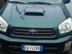 Verde Usata 2003 Toyota RAV4 SUV | 3500 € (Ottimo prezzo)