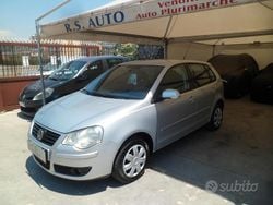 Grigio Usata 2006 VW Polo Tre volumi | 2199 € (Buon prezzo)