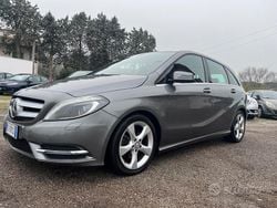 Grigio Usata 2013 Mercedes 180 Premium Tre volumi | 9450 € (Super prezzo)