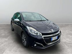 Nero Usata 2018 Peugeot 208 Allure Due volumi | 11.900 € (Molto cara)