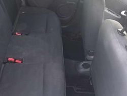 Bianco Usata 2011 Renault Clio II Tre volumi | 2500 € (Ottimo prezzo)