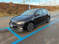Nero Usata 2018 VW Polo R-line Tre volumi | 15.500 € (Buon prezzo)