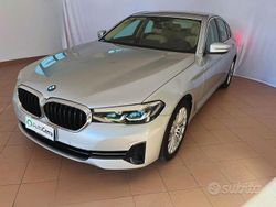 Argento Usata 2021 BMW 520 Tre volumi | 27.950 € (Super prezzo)