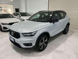 Bianco Usata 2021 Volvo XC40 R-Design SUV | 26.900 € (Buon prezzo)