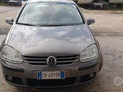 Grigio Usata 2004 VW Golf V Due volumi | 1700 €