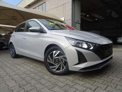Argento Nuova 2025 Hyundai i20 Due volumi | 17.900 € (Buon prezzo)