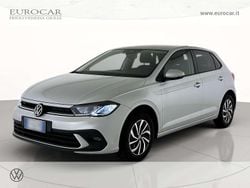 Reflex silver metallizzato Usata 2025 VW Polo Edition Tre volumi | 21.500 € (Buon prezzo)