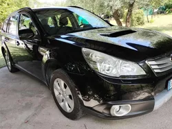 Usata 2011 Subaru Outback Trend SUV | 5000 € (Super prezzo)