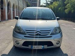 Argento Usata 2007 Citroën C3 Elegance Tre volumi | 2100 € (Buon prezzo)